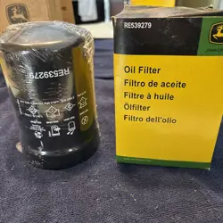 JOHN DEERE ENGINE OIL FILTER - #RE539279 WIX WL10447 BALDWIN B40063