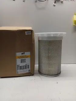 NOS WIX AIR FILTER 46527 #0289