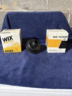 WIX 42993 BALDWIN SA10359 FILTER LOT OF TWO