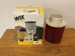 WIX AIR FILTER 46277 NEW OLD STOCK, FREE SHIPPING