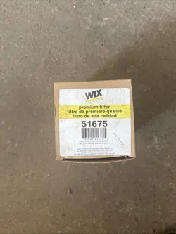 WIX PREMIUM FILTER 51675 - NEW