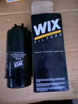 (MC63) WIX FUEL FILTER 33798