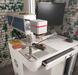 SEMICONDUCTOR LASER THERMAL CONTROLLER Z810-90T/RL19A537