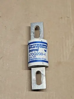 A70Q200-4 - FERRAZ SHAWMUT FUSE - 200A 700V FORM 101 SEMICONDUCTOR