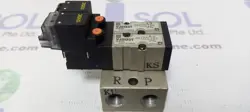 SMC VJ3133T SOLENOID 2 VALVE MANIFOLD SEMICONDUCTOR STORE SPARE #F3