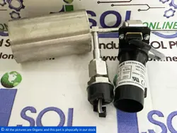 SET SOLID STATE EAN15A-304 UE SENSORS 630 TORR SEMICONDUCTOR SPARES #D1